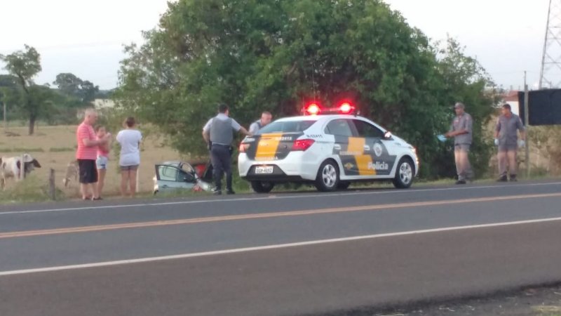 Acidente em ultrapassagem ocorre na rodovia Arnaldo Covolan