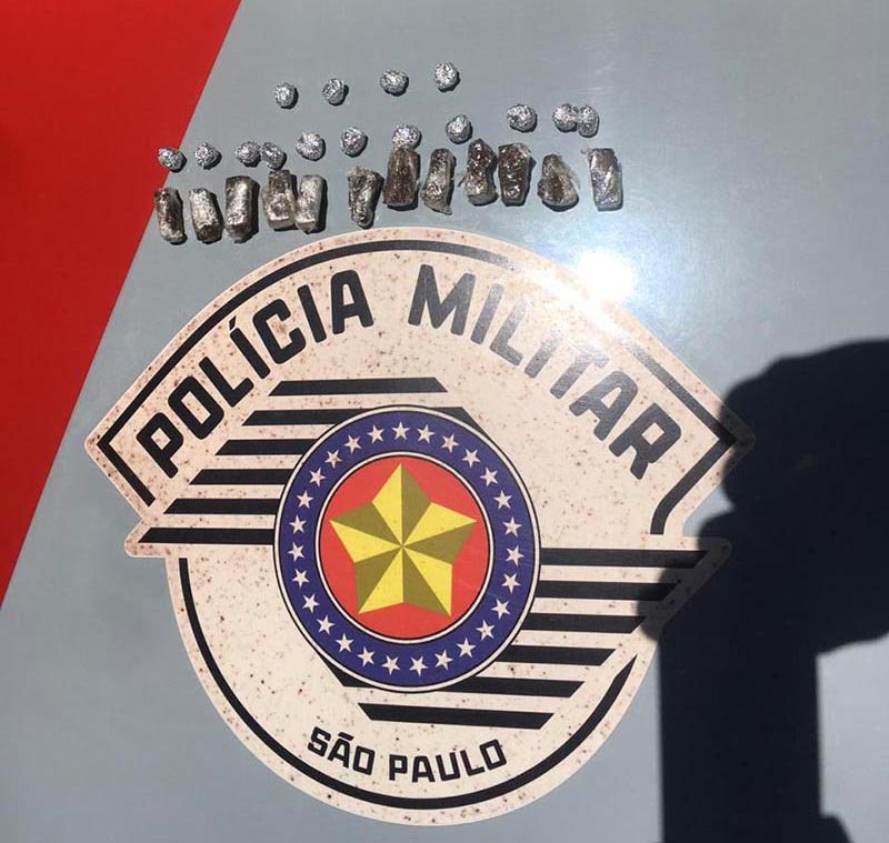 Jovem é preso com maconha e cocaína no Pereirinha
