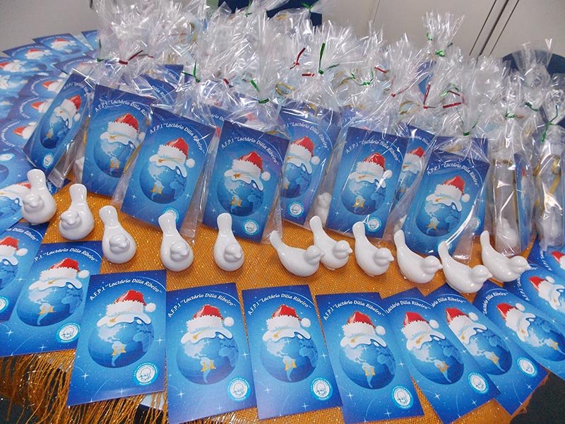 Solidariedade: Lactário mantém tradição da “adoção” de crianças no Natal