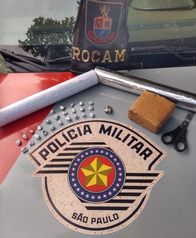 Desempregado é preso com drogas em sua residência