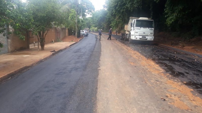 Prefeitura executa base na avenida Guilherme Lang para receber asfalto 