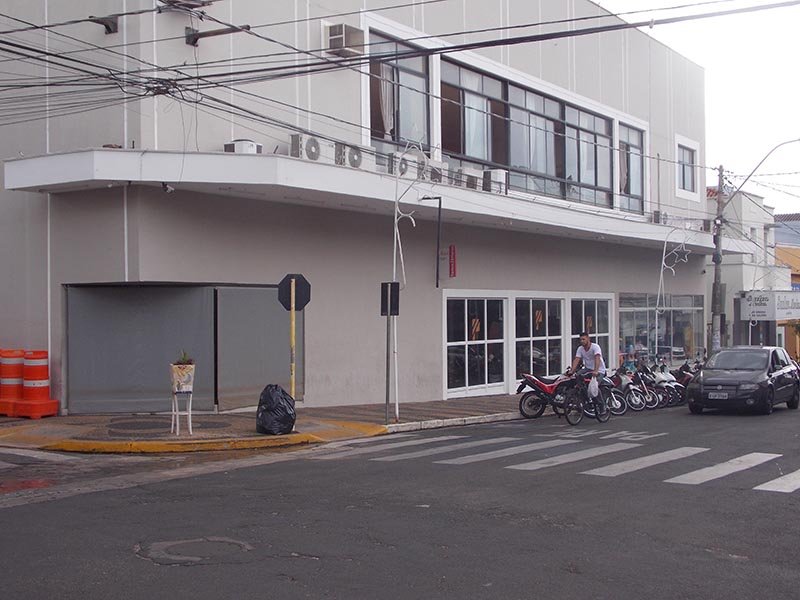 Defesa Civil ainda aguarda AVCB de shopping interditado