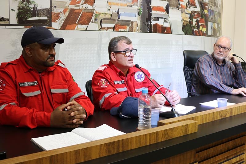 Câmara recebe Grupamento de Socorristas e Bombeiros Voluntários