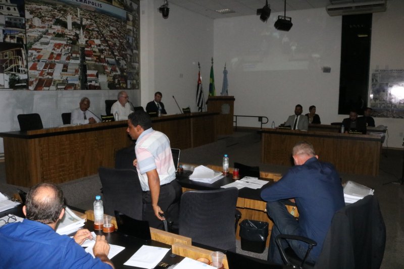 Câmara  Municipal aprova novo programa de ações contra a dengue