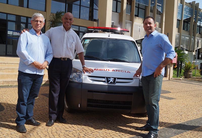 Saúde adquire nova ambulância para o Pronto Socorro 