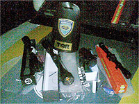 Polícia: Dois são presos por tráfico internacional de armas