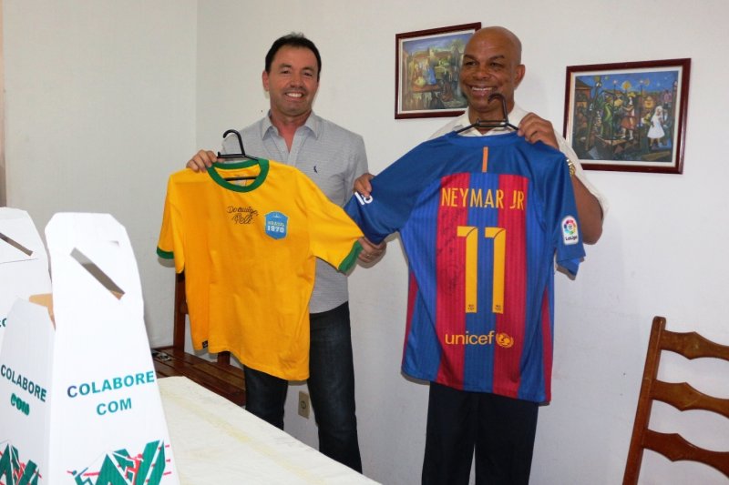 Vila da Infância sorteia camisas da 