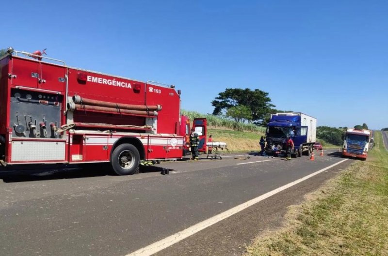Marechal Rondon: Acidente entre caminhões deixa feridos