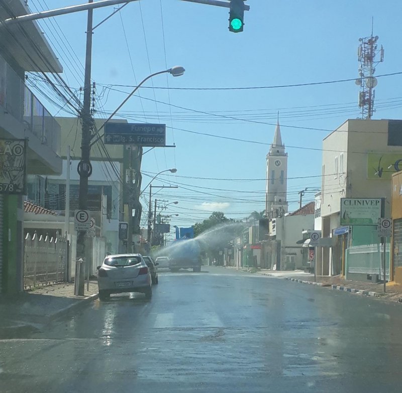Feriado Santo: Prefeitura faz higienização no centro da cidade