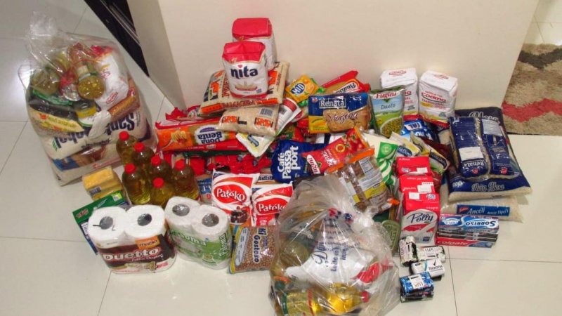 Solidariedade: Cantor usa lives para arrecadar alimentos e ajudar famílias