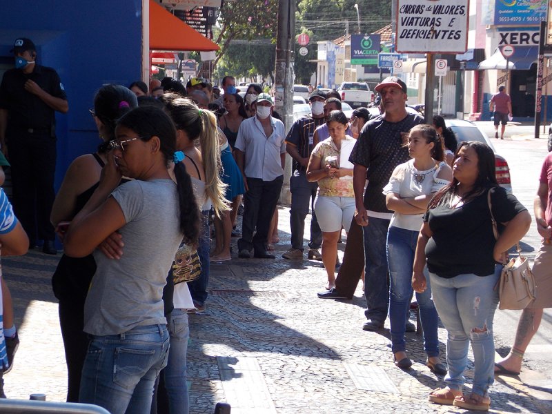 Decreto: Máscaras passam a ser obrigatórias a partir de hoje