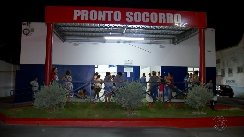 Menino de 11 anos é atendido após ingerir combustível