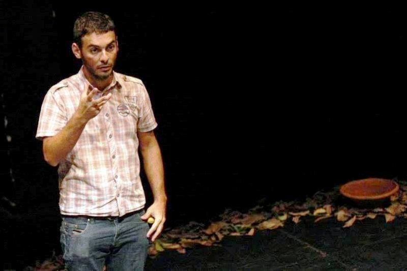Conversas Isoladas: Bate-papo virtual com Rogério Toscano abordará crises históricas e seus impactos no teatro