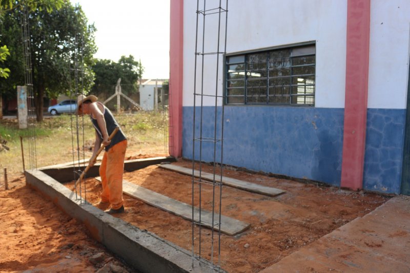 Nova unidade de saúde no bairro São Francisco está em construção