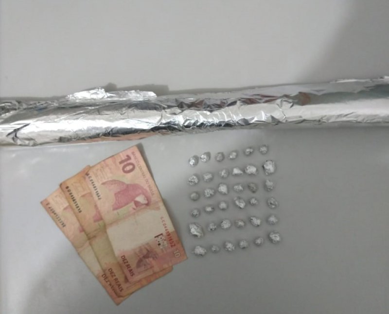 Ajudante é preso com cocaína no Silvia Covas