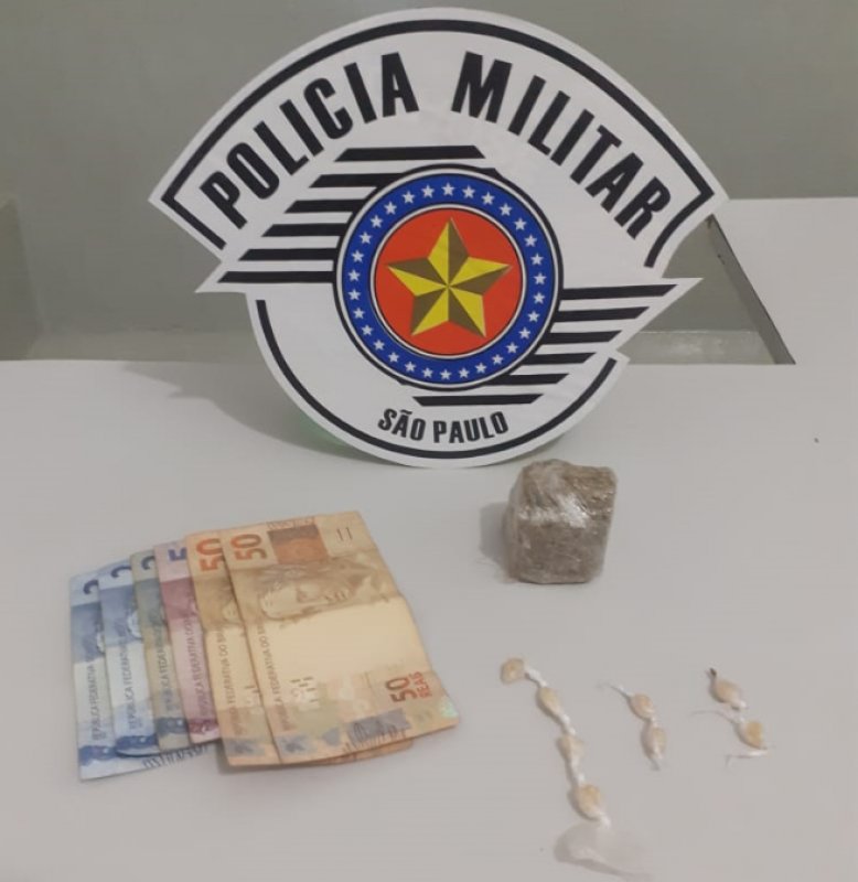 Rocam prende desempregado com drogas em ônibus