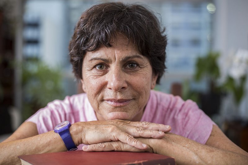 Teatro: Atriz Denise Weinberg participa de bate-papo virtual com Cia Alternativa hoje