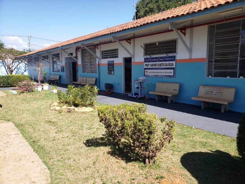 Educação: Emef Harume Kubota recebe pintura geral do prédio