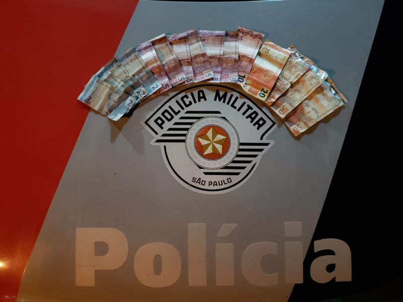 Bandido é preso pela PM após roubar farmácia