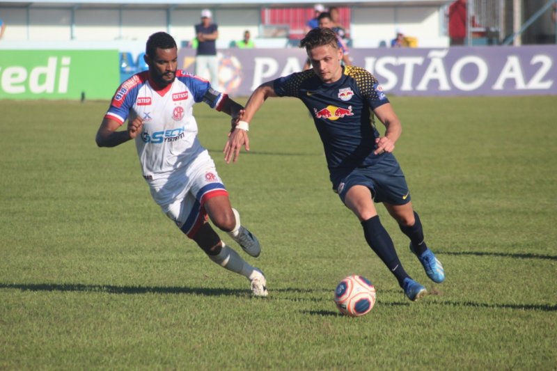 Penapolense perde para o Red Bull e se complica