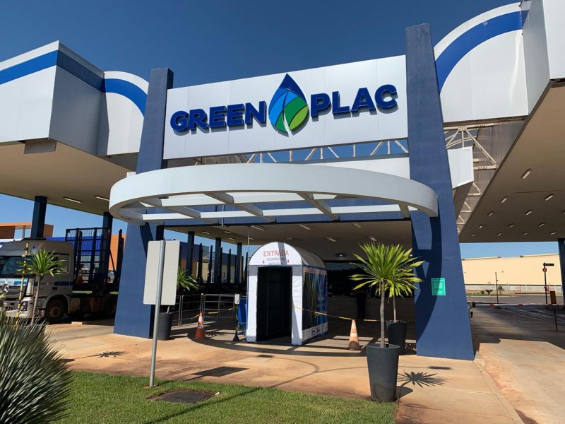Grupo Asperbras instala cabines de desinfecção como prevenção contra o Covid