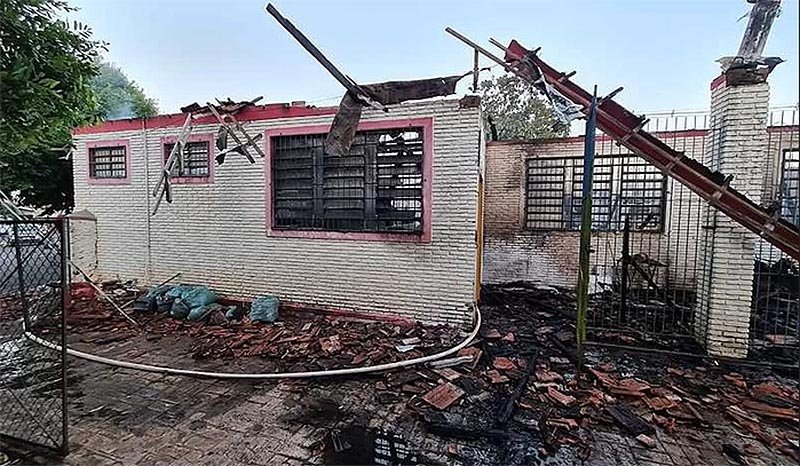 Lanchonete na Vila São Joaquim fica destruída após incêndio