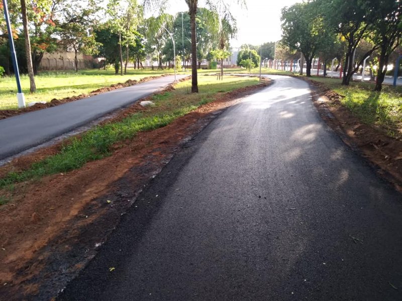 Parque Maria Chica ganha nova pista de caminhada