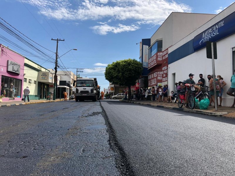 Novos trechos de ruas são recapeados em Penápolis 