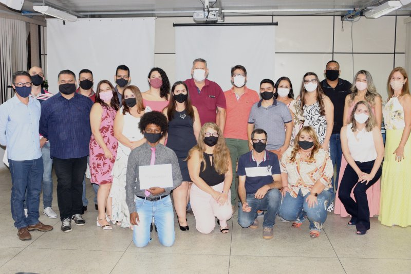 Universidade gratuita: Alunos da primeira turma da Univesp recebem certificado de reconhecimento