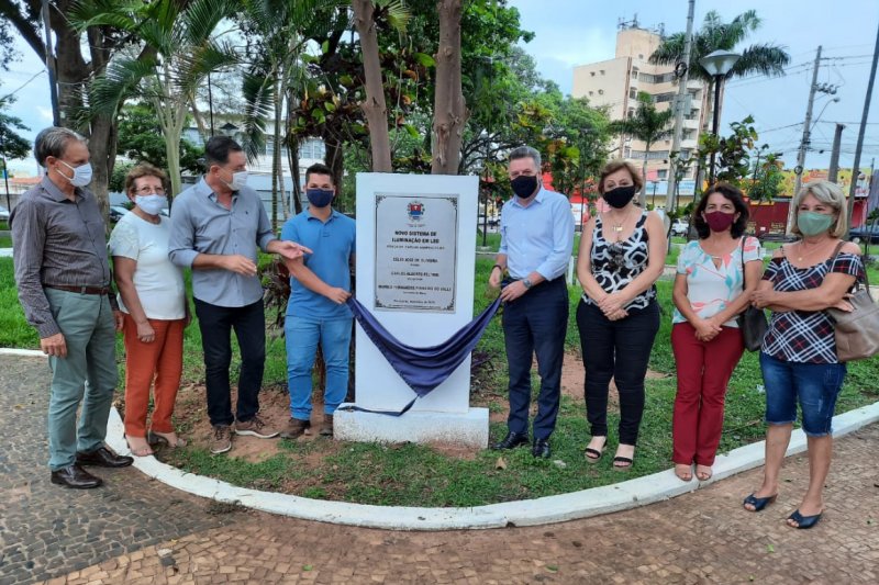 Praça Carlos Sampaio ganha novo sistema de iluminação em led 