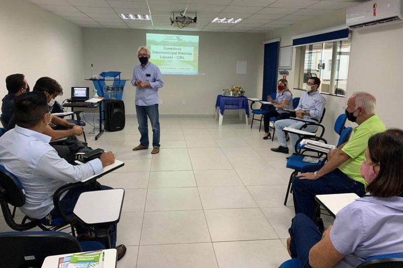 Caique é eleito novo presidente do Consórcio Ribeirão Lajeado