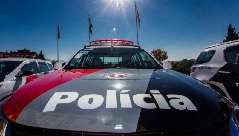 Morre idosa que ficou com faca cravada nas costas após ser esfaqueada pelo ex-marido