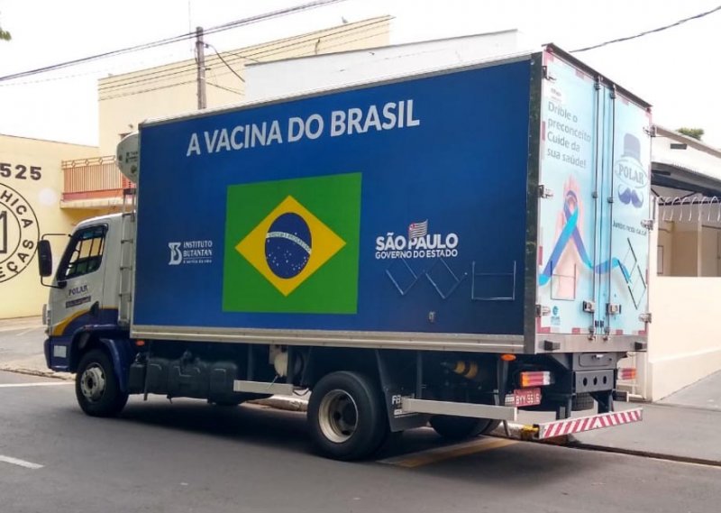 Caminhão com vacinas da Covid-19 chega a Penápolis