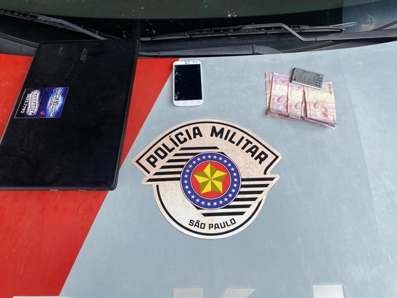 PM prende acusado de furtar objetos em estabelecimento