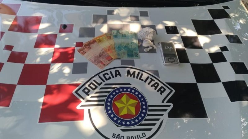 Jovem é detido por tráfico no Jardim Pevi