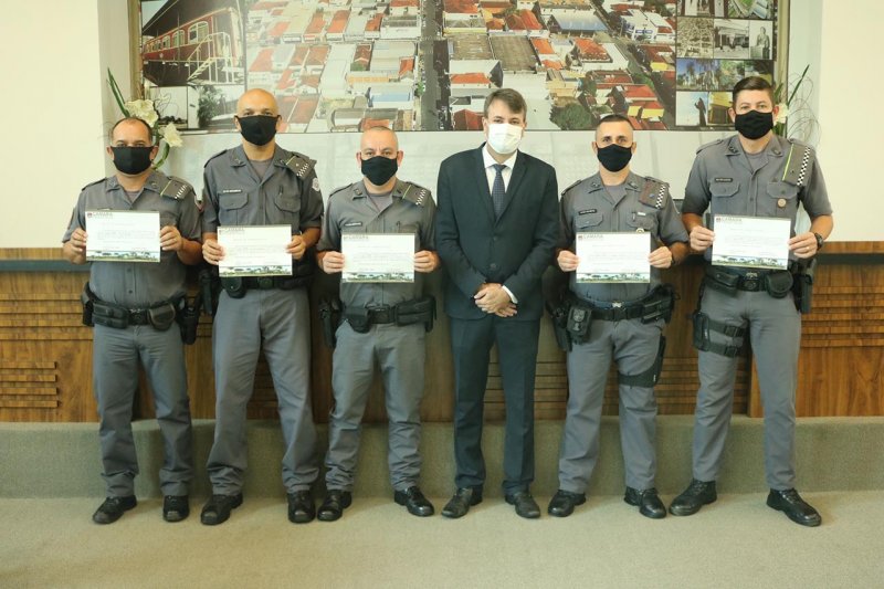 Câmara aprova moção para policiais por destaque em ocorrência