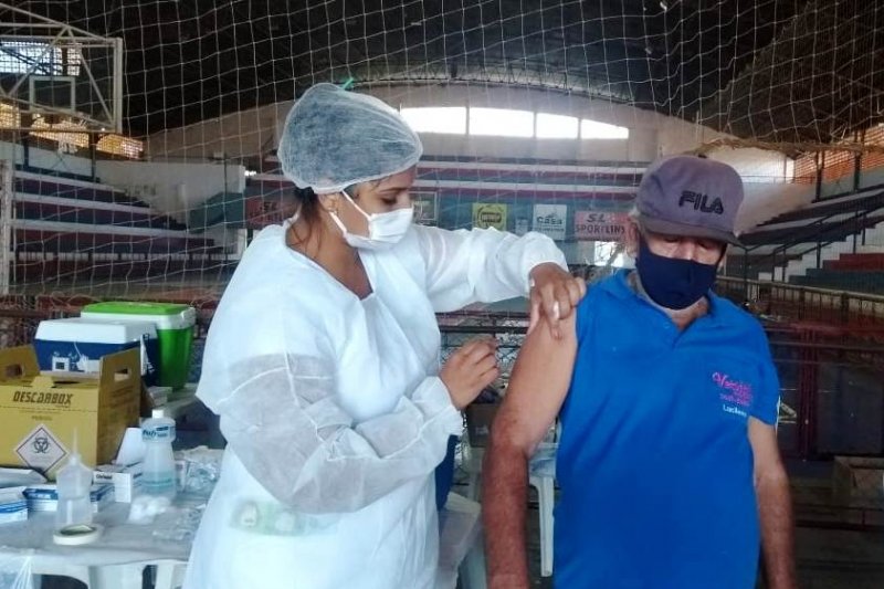 Vacinação contra Covid acontece hoje no Gigantão 