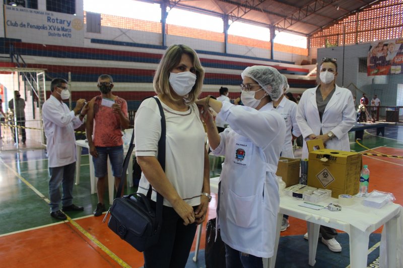 Covid-19: Penápolis inicia vacinação de pessoas a partir de 43 anos na segunda-feira