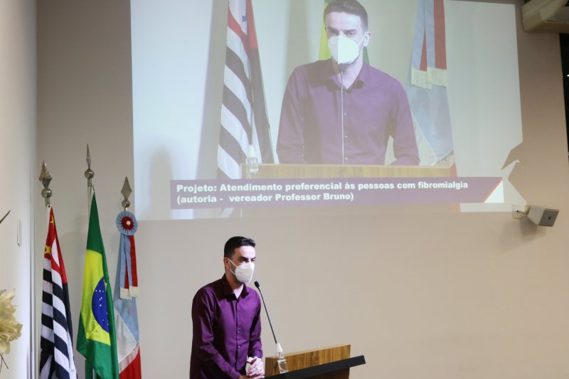Aprovado atendimento preferencial às pessoas com fibromialgia 