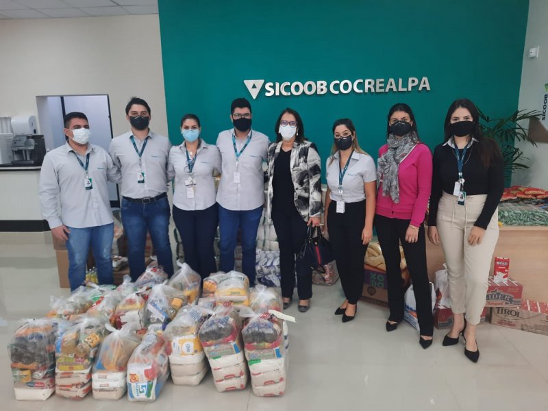 Fundo Social de Penápolis recebe alimentos de cooperativa