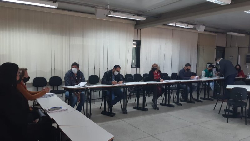 Membros da Comissão contra a violência de crianças e adolescentes tomam posse