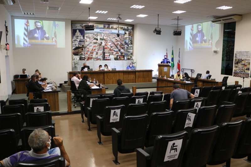 Penápolis: Presidente avalia 1º semestre do Poder Legislativo