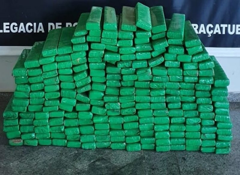 Veículo é apreendido na Marechal Rondon com 219 tabletes de maconha