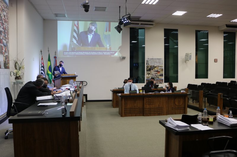 Detalhes Notícia