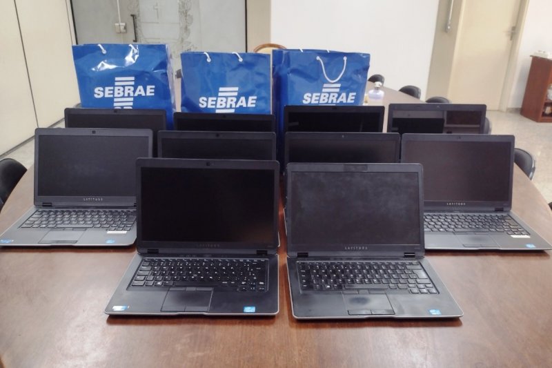 Santa Casa recebe computadores doados pelo Sebrae/SP 