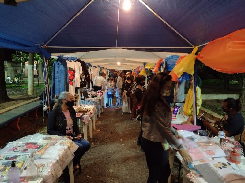I Feira de Economia Criativa e Solidária é sucesso em Penápolis 