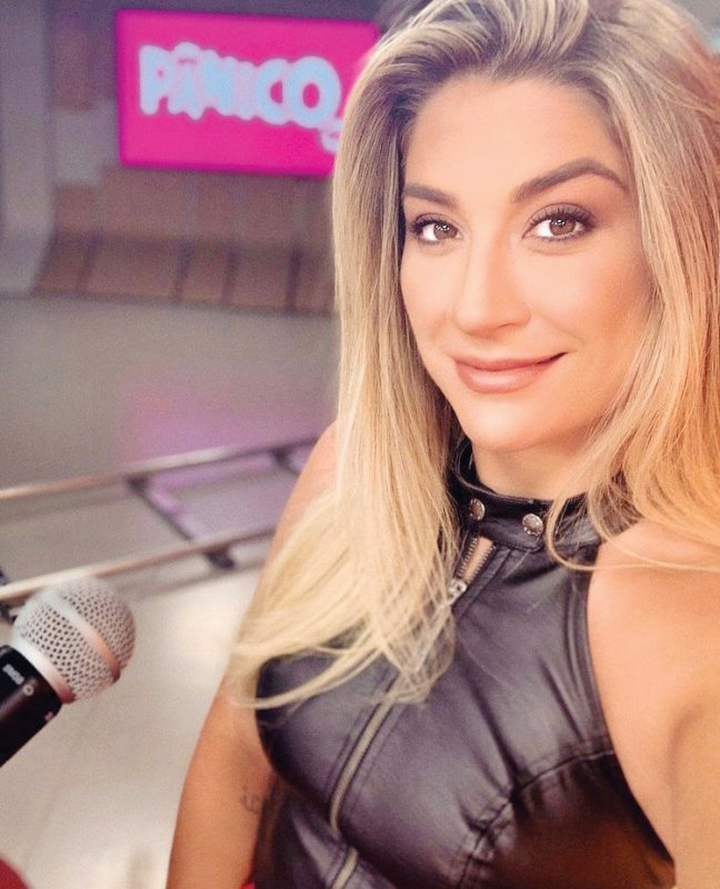 Kallyna Sabino e Pablo Spyer são destaques na TV Jovem Pan News