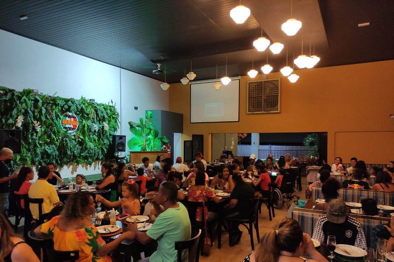 Famílias atendidas pelo Cras participam de confraternização de fim de ano