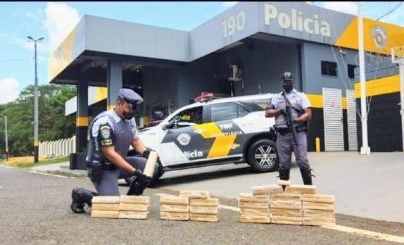 Irmãos são presos transportando maconha em Penápolis