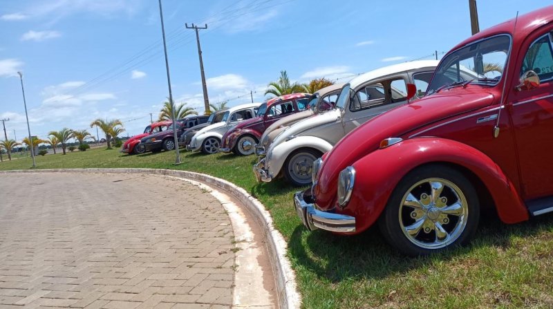Shopping de Araçatuba recebe exposição de Fuscas neste sábado